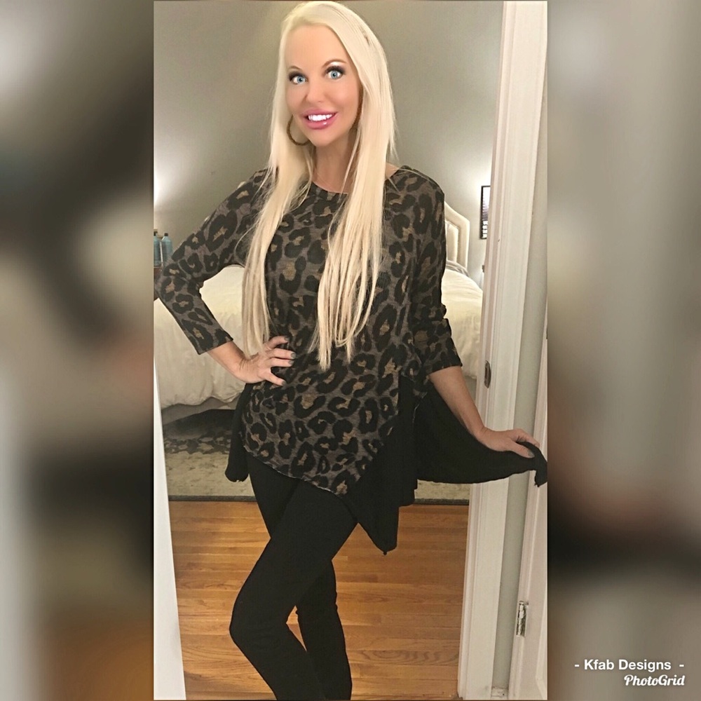 🛍LAST 1! Contrast Panel Animal Print Tunic! - Picture 4 of 8